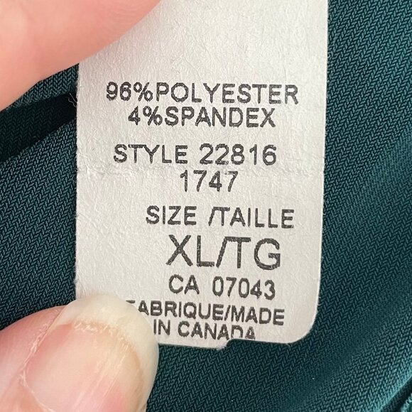 Mandy Evans Pull On Sleeveless V Neck Poly Blend Top Emerald Green Sz XL NWOT - Picture 11 of 12